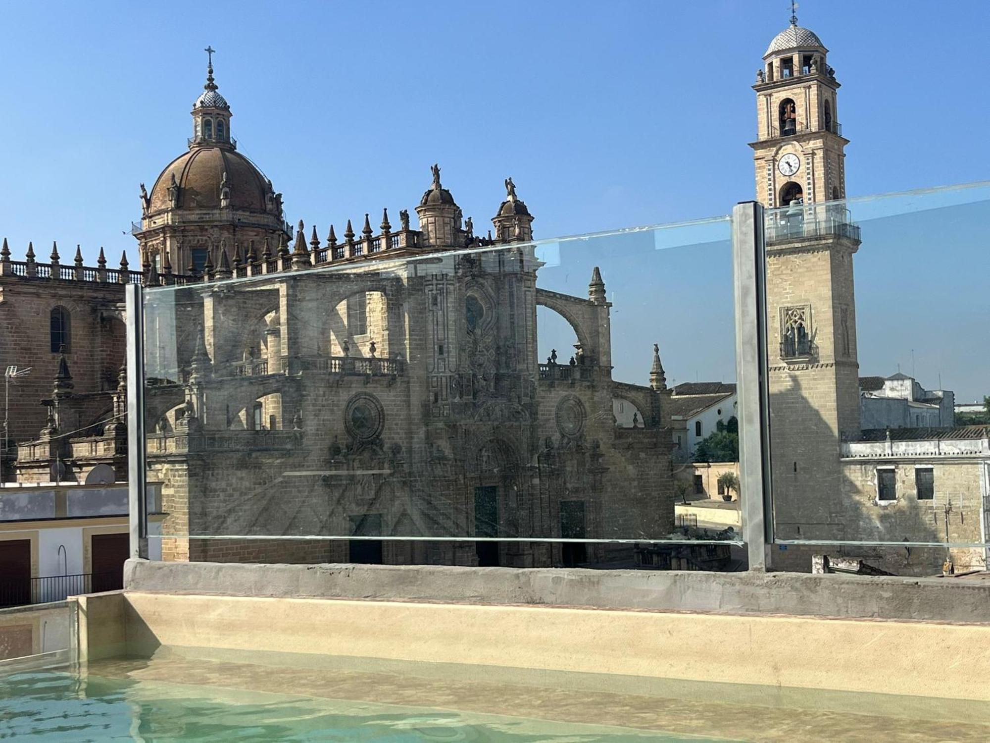 Catedral Suites Jerez Jerez de la Frontera Luaran gambar